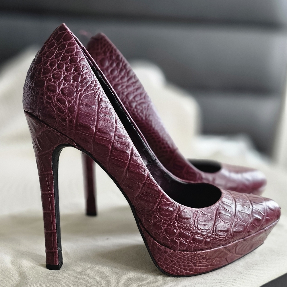 BCBG GENERATION Pumps,  Burgundy,  platforms,  heels , US 8